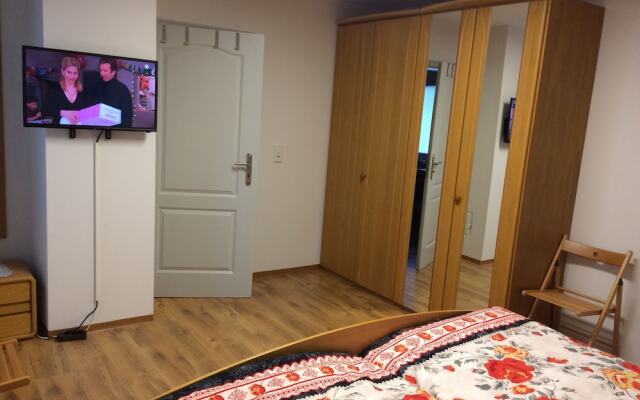 Sam Apartments