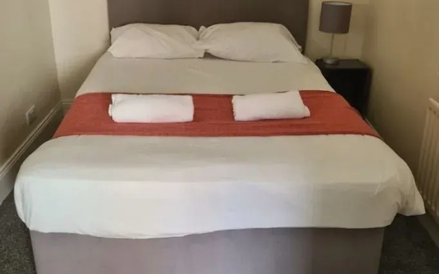 Alexander Apartments Saltwell Park