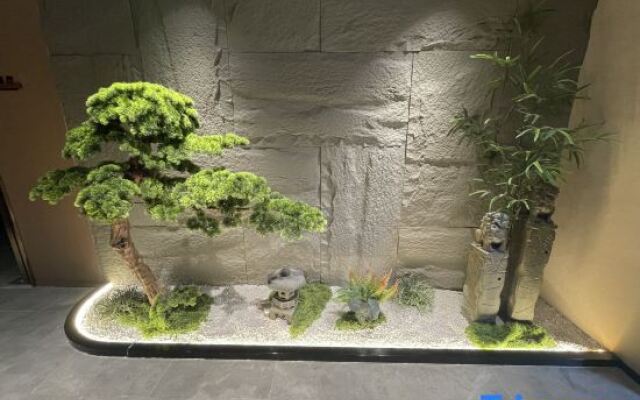 Qianchao Michen Hotel (Hangzhou Binjiang Xingguang Avenue Branch)