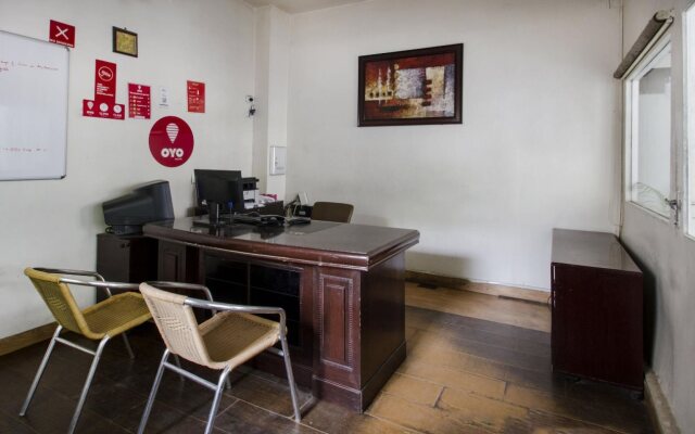 18 Square Lake View Boutique Hotel