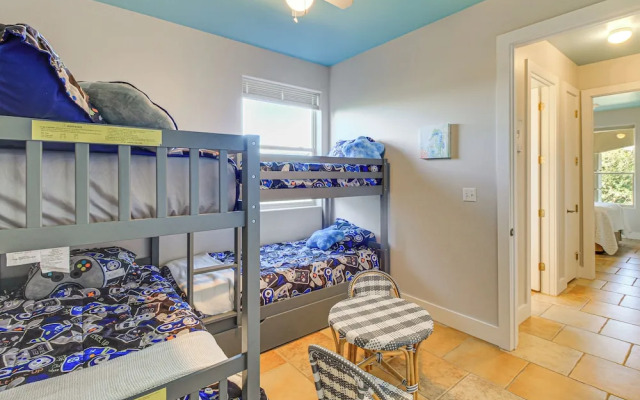 Private Pier: Waterfront Fulton Villa!