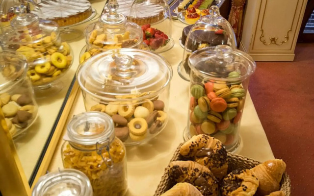 Hotel Becher