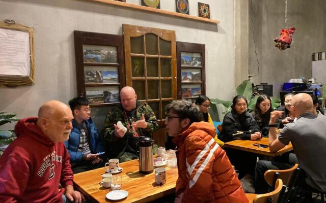 Hostel-John Cafe and Beer