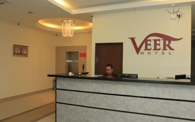 Veer Hotel