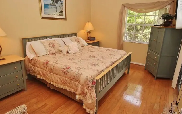 Sea Woods 270 Apartment 3