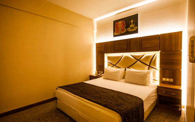 Rumi Hotel