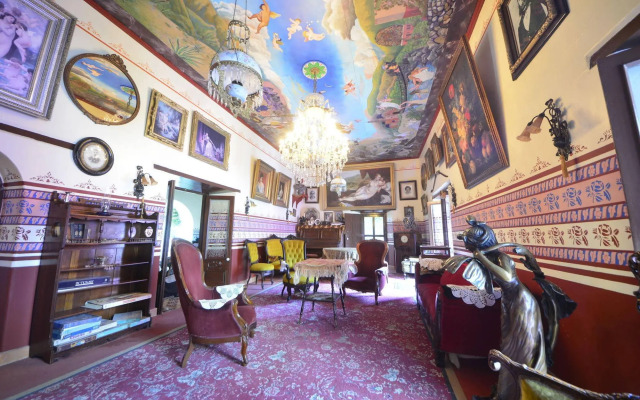 Copper Canyon Riverside Lodge