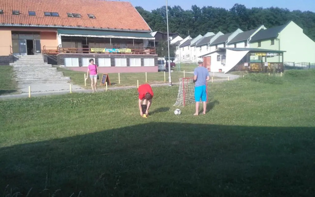 Turistická ubytovňa Hotel Divin