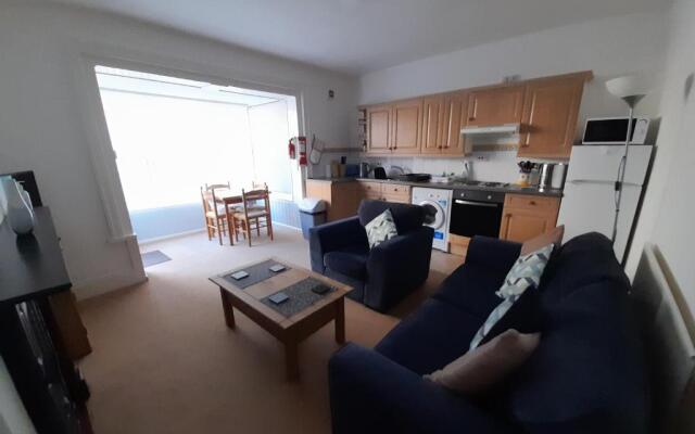 Little Parklands Apt2