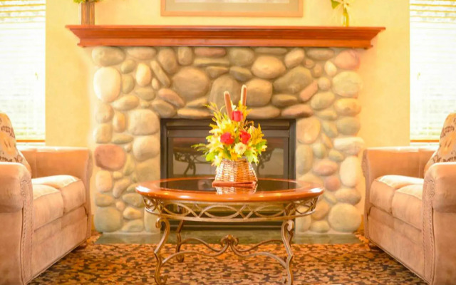 Clatskanie River Inn