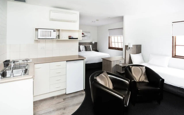 Bay Hotel Apartments