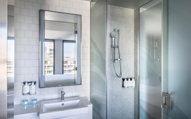Holiday Inn Express Auckland City Centre by IHG