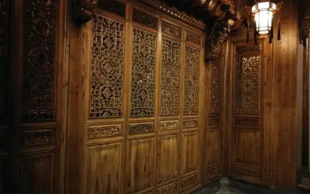 Jinyuetang Boutique Guesthouse