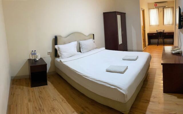 Hotel Binong