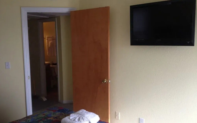 Station One By Kees Vacations