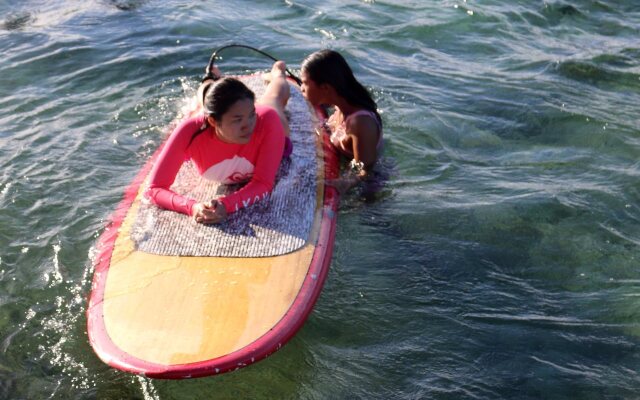 Pesangan Surfcamp Hotel