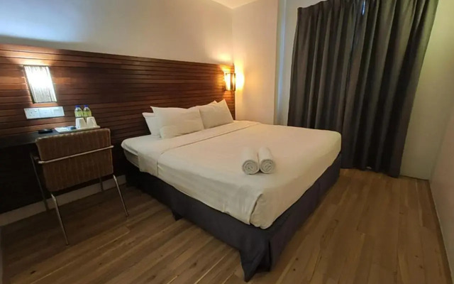 T Hotel Tandop