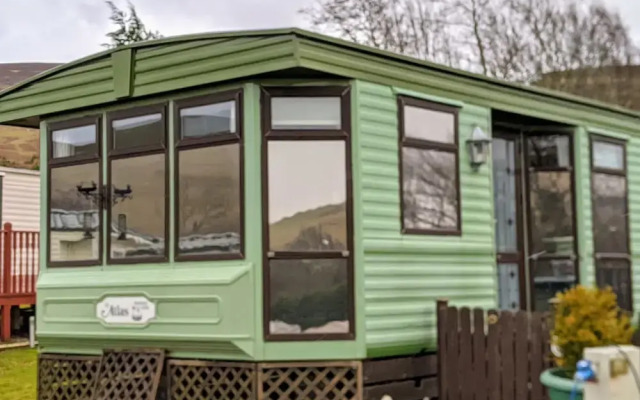 Spacious 2-bed Staticcaravan