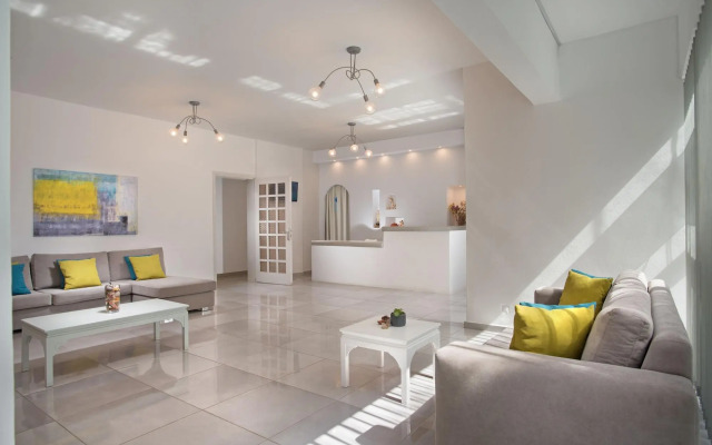 Milos Hotel