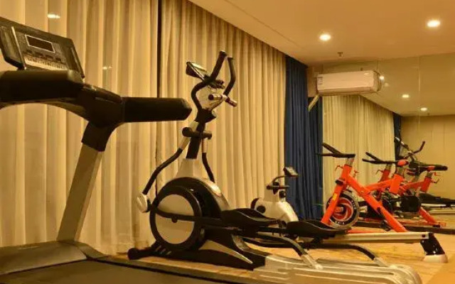 One Yearn Hotel (Zhengzhou CBD Convention and Exhibition Center)