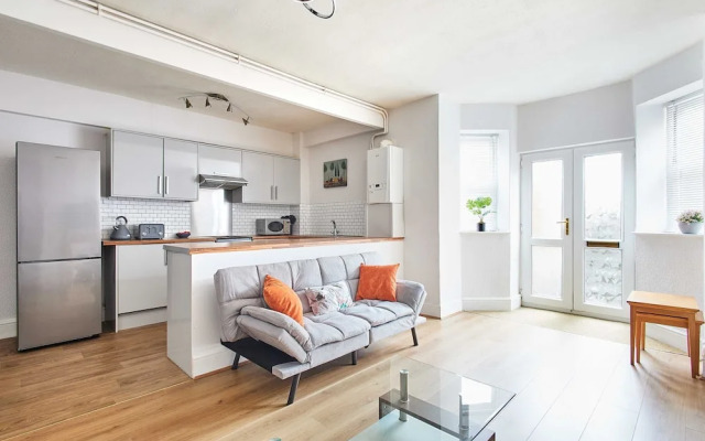 Host Stay Trinity Road Apartment