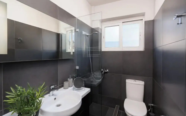 City View Penthouse with Large Terrace