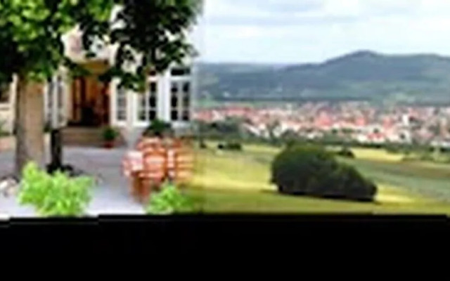 ZUR Schonen Schnitterin Gasthof