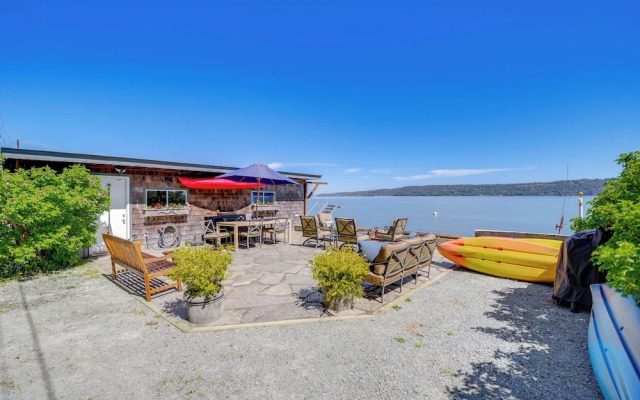 Waterfront Gem w/ 2 Patios on Camano Island