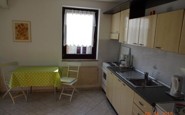 Apartment 802