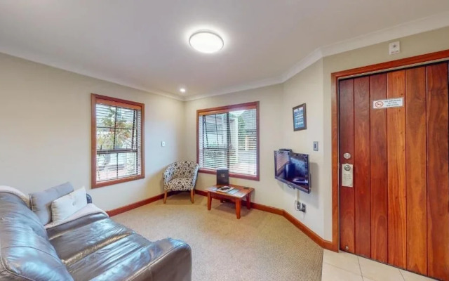 Quantum Lodge Motor Inn