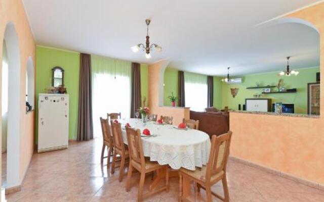 House Ivana 1664