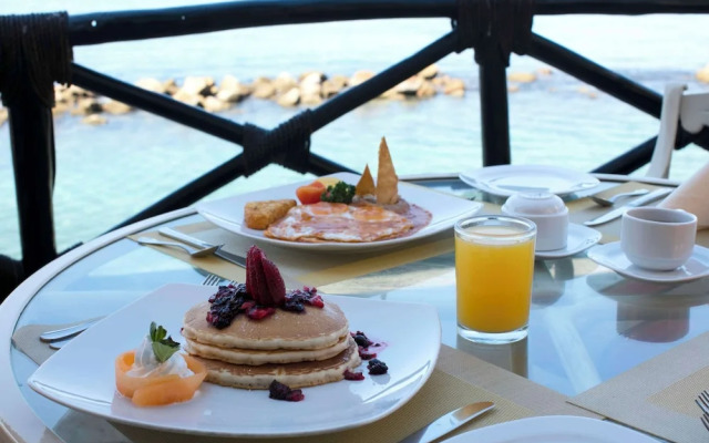 Costa Sur Resort, Classico Collection by Sonesta