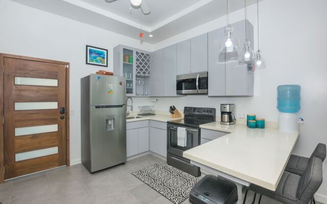 Acqua Di Mare #3 2 Bedroom Condo by RedAwning