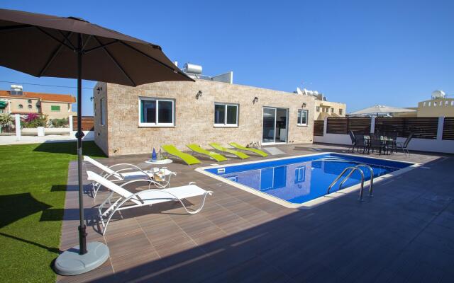 Villa Hollywood