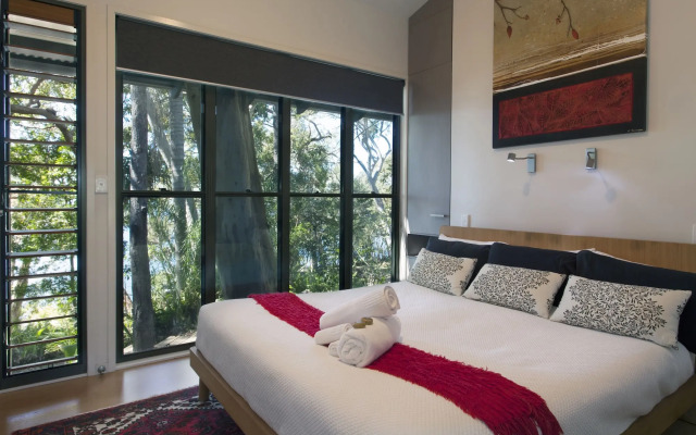 Eumarella Shores Noosa Lake Retreat