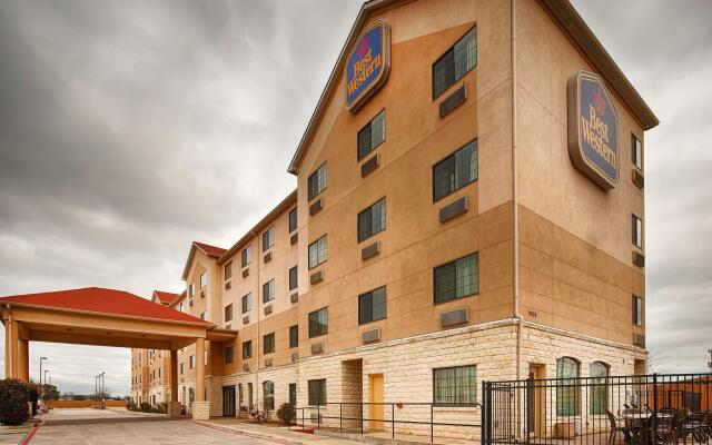 Best Western Windsor Pointe Hotel & Suites-at&t Center