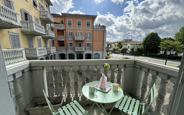 Beautiful Bright Flat With 2 Balconies