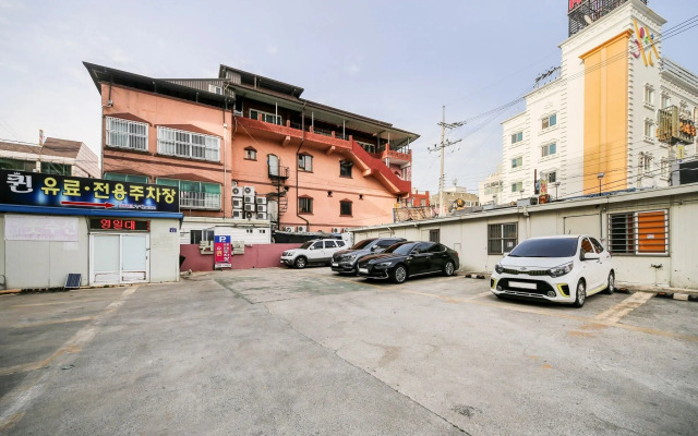 Pohang Youngil Univ Hotel Queens