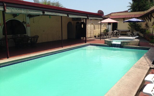 Phoenix Hotel