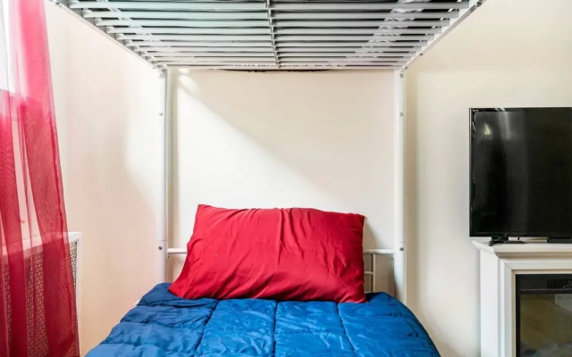 Lovely 2 Bedroom In Brooklyn Sleeps 5
