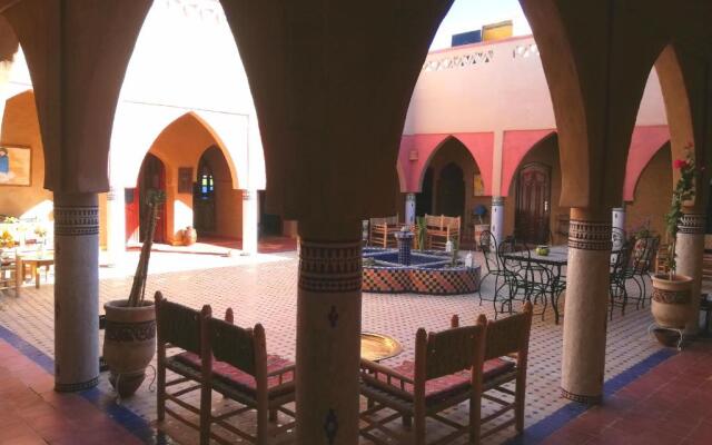 RIAD dar POUBLANC