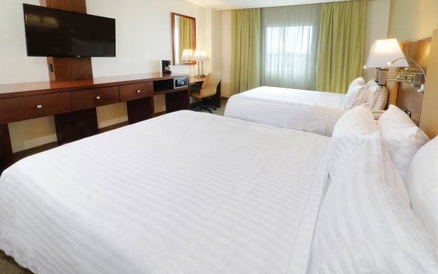 Holiday Inn Hotel & Suites Hermosillo Aeropuerto, an IHG Hotel