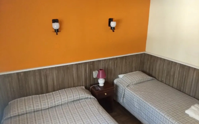 Hotel Sahara
