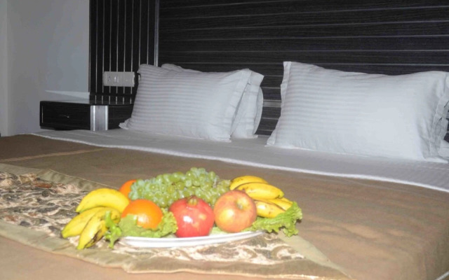 Treebo Trend Svr Hotel & Banquet
