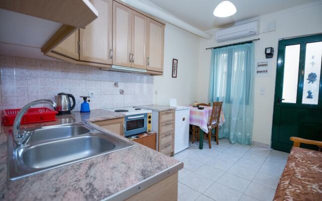 Lefkos Apartment in Lefkada city center!