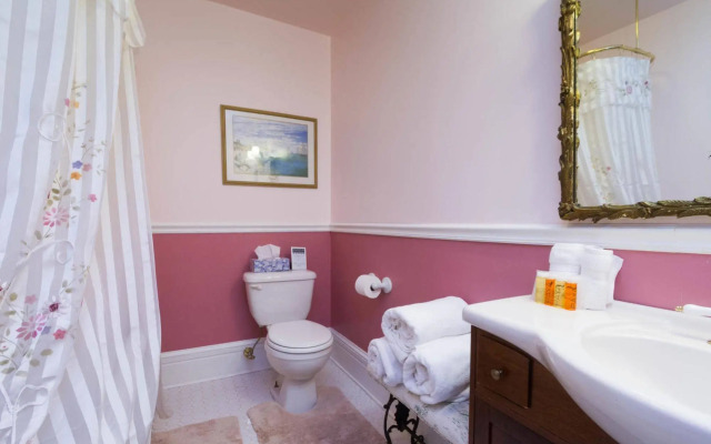 The Harbor Rose Bed & Breakfast
