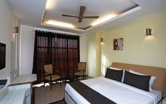Collection O 186 Hotel Triple C