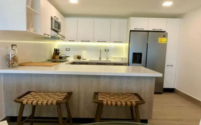 Wonderful 2-br Beach Front Apartment at Emotions