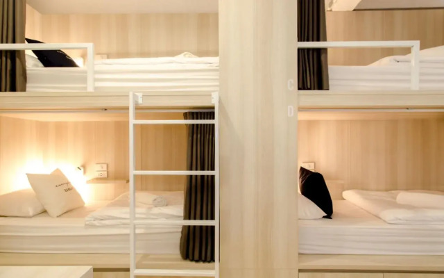 Everyday Sunday Social Hostel