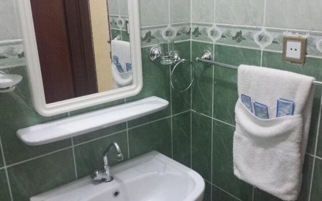 Romansiyah Aparthotel